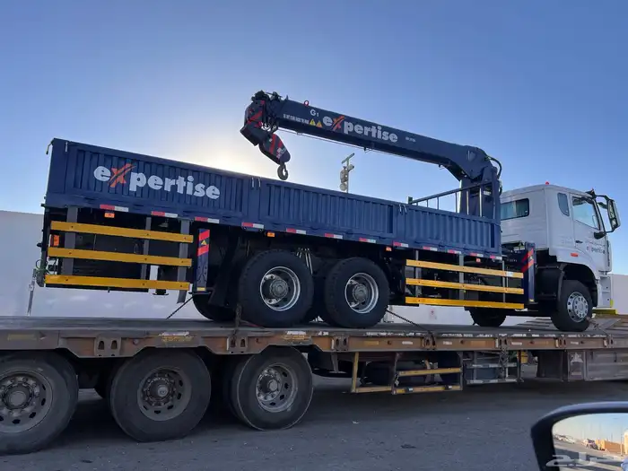 Boom Truck 10 Ton   forklift man lift   Bobcat  Roller  JCB 19