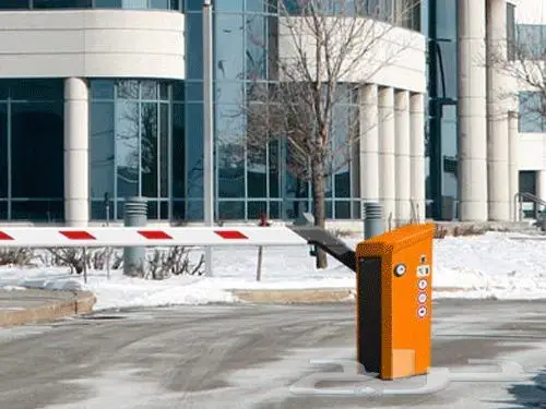 بوابة تحكم في دخول وخروج السيارات في المواقف BARRIER GATE 4