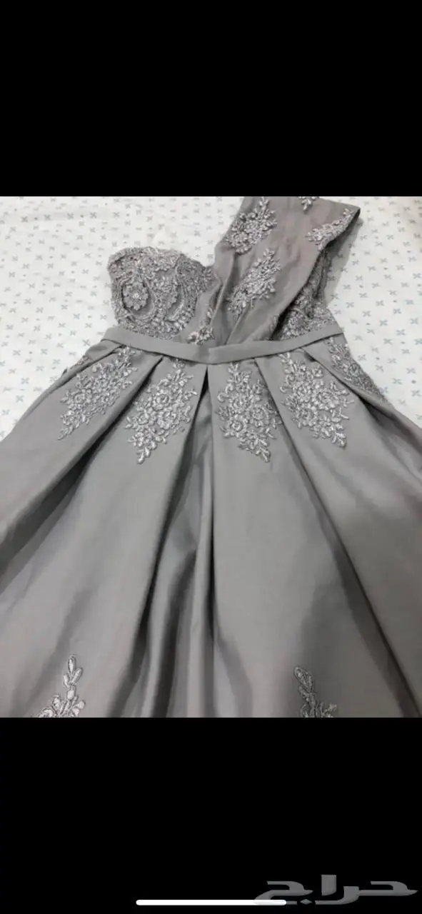 فساتين نظيفة للبيع كلها استعمال مرة وحدة 6