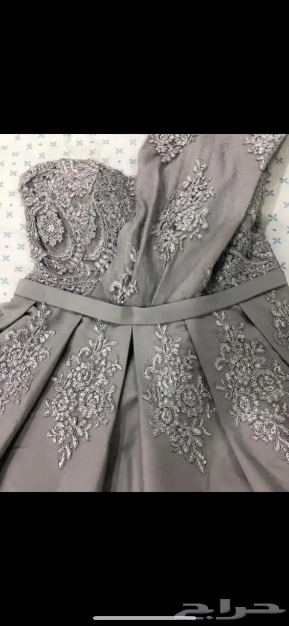 فساتين نظيفة للبيع كلها استعمال مرة وحدة 7