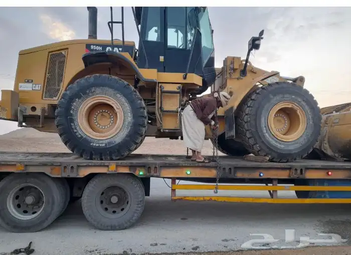 شيول للايجار معا السائق 2012 950H 3