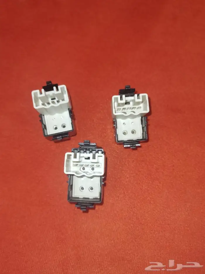 ازرار القزاز كامري من 2003 حتى 2006 2