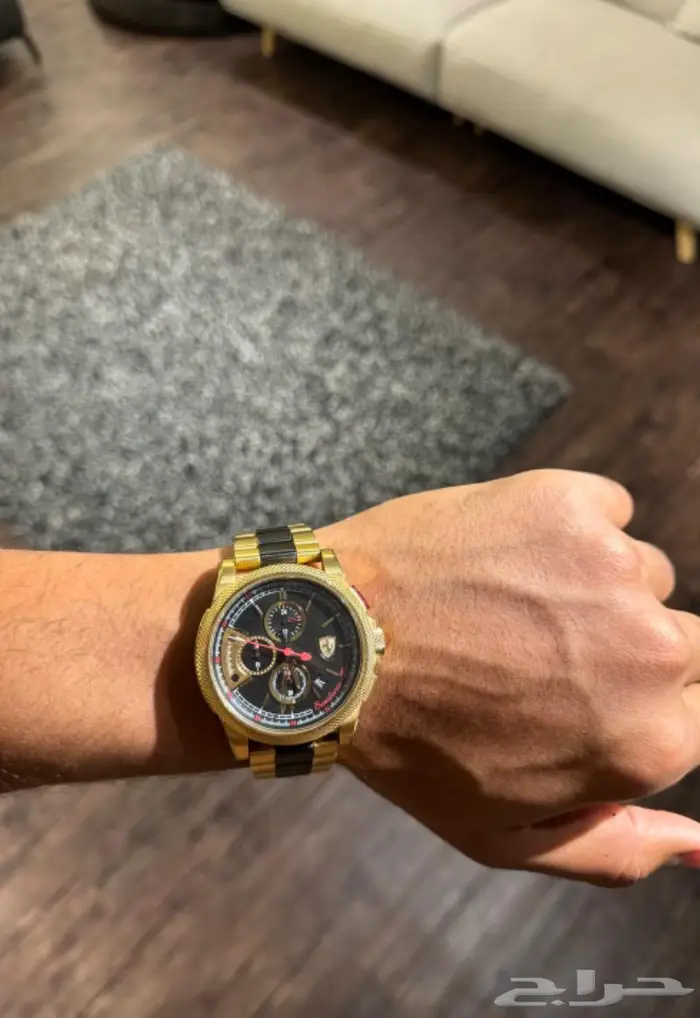 ساعة فيراري اصليه 1