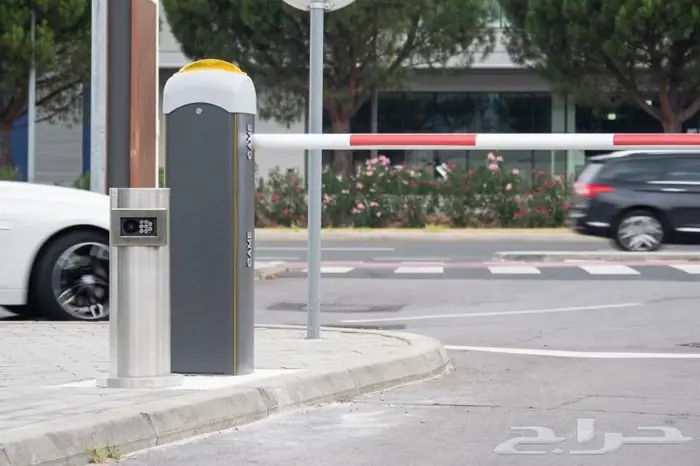 بوابة تحكم في دخول وخروج السيارات في المواقف BARRIER GATE 3