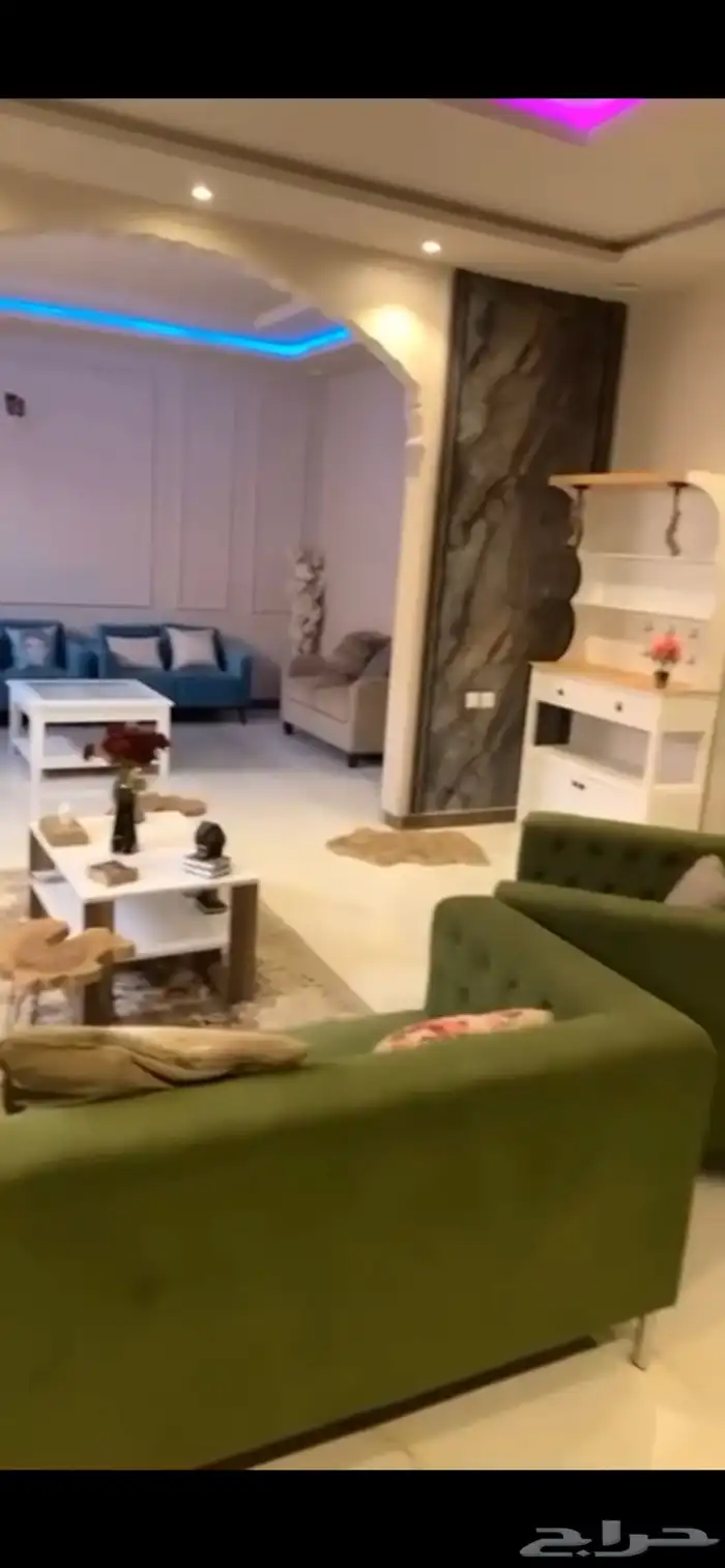 فيلا م 300 درج صالة مع شقة استثمار حي الشفا 4