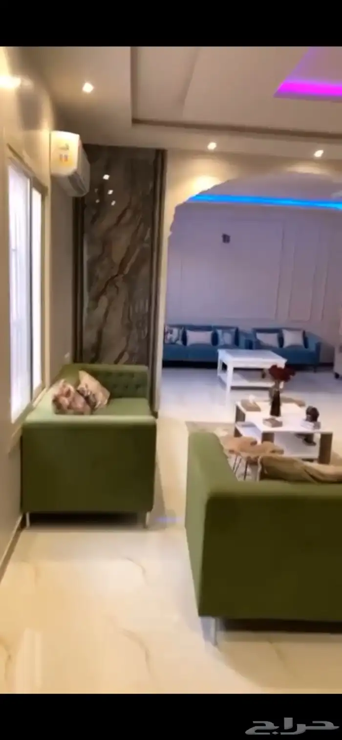 فيلا م 300 درج صالة مع شقة استثمار حي الشفا 3