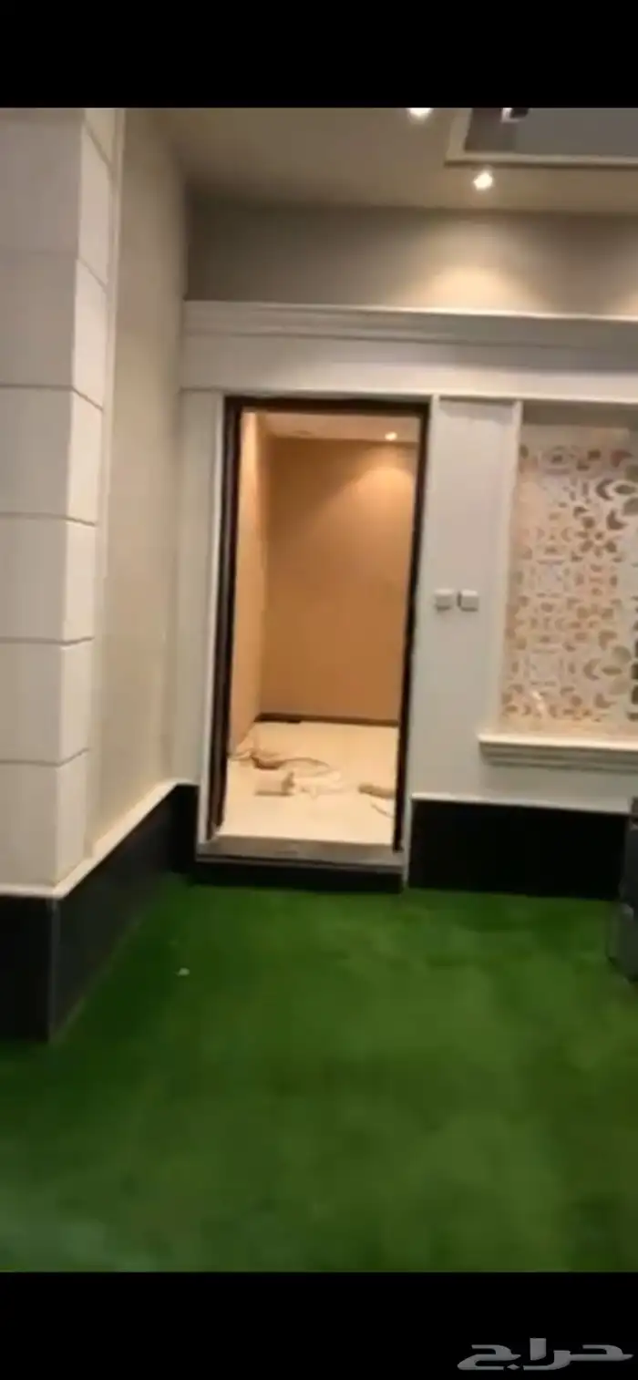 فيلا م 300 درج صالة مع شقة استثمار حي الشفا 13