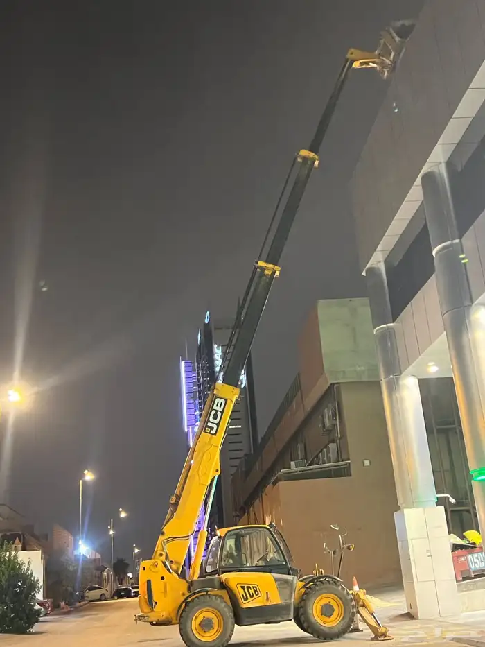 جي سي بي تالهندر رافعات شوكيه 2