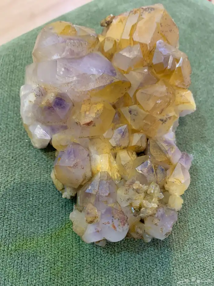 تحفه من الاحجار الكريمه 0