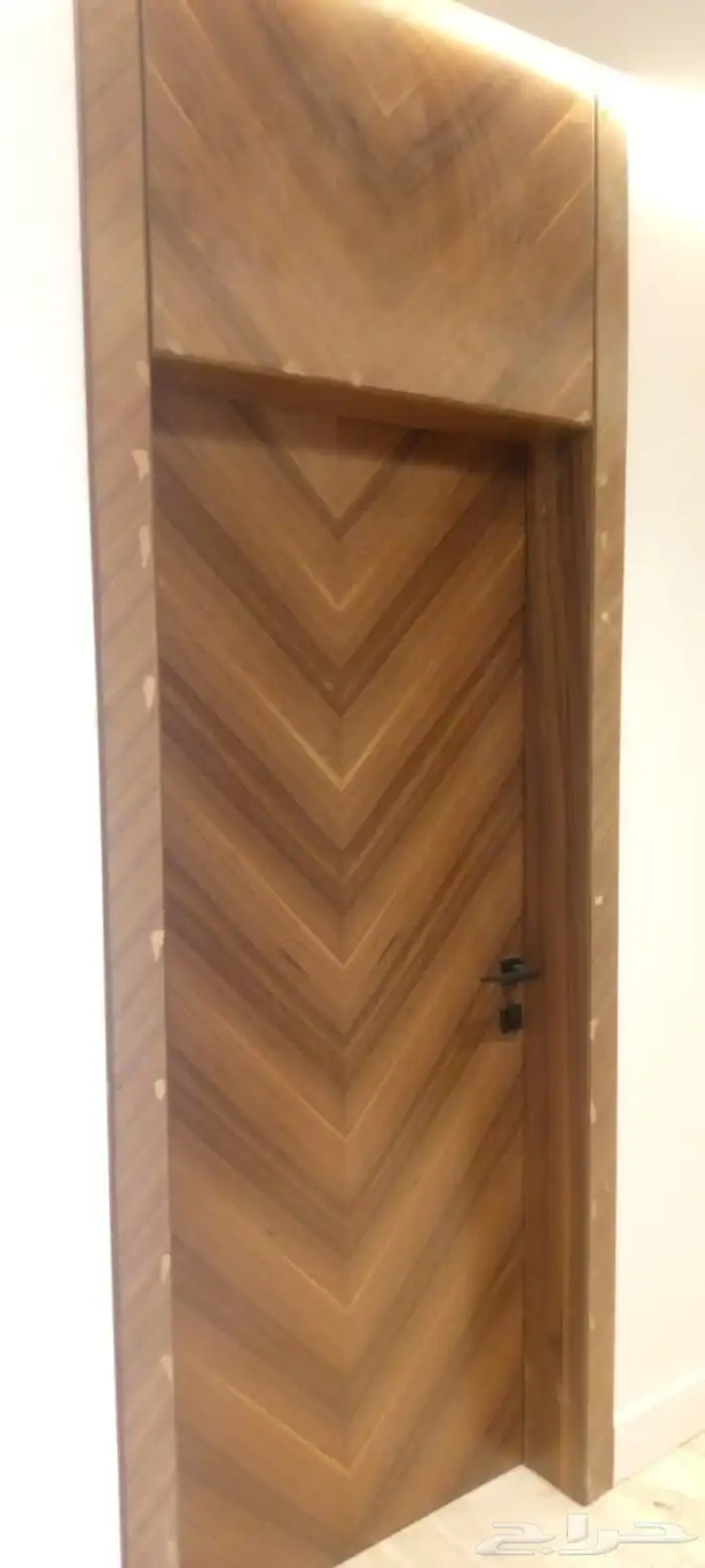 متخصصون في كافة الاعمال الخشبية طاولات غرف ابواب 22