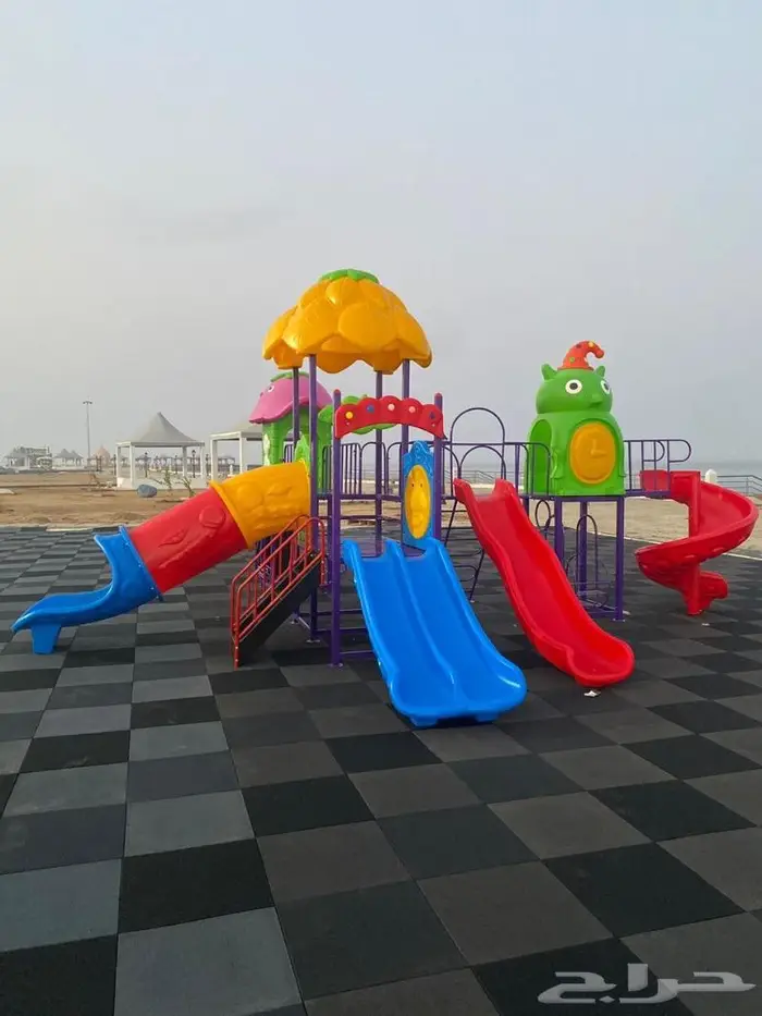 العاب كبيره ومتوسطه وصغير ومراجيح ودوار 0