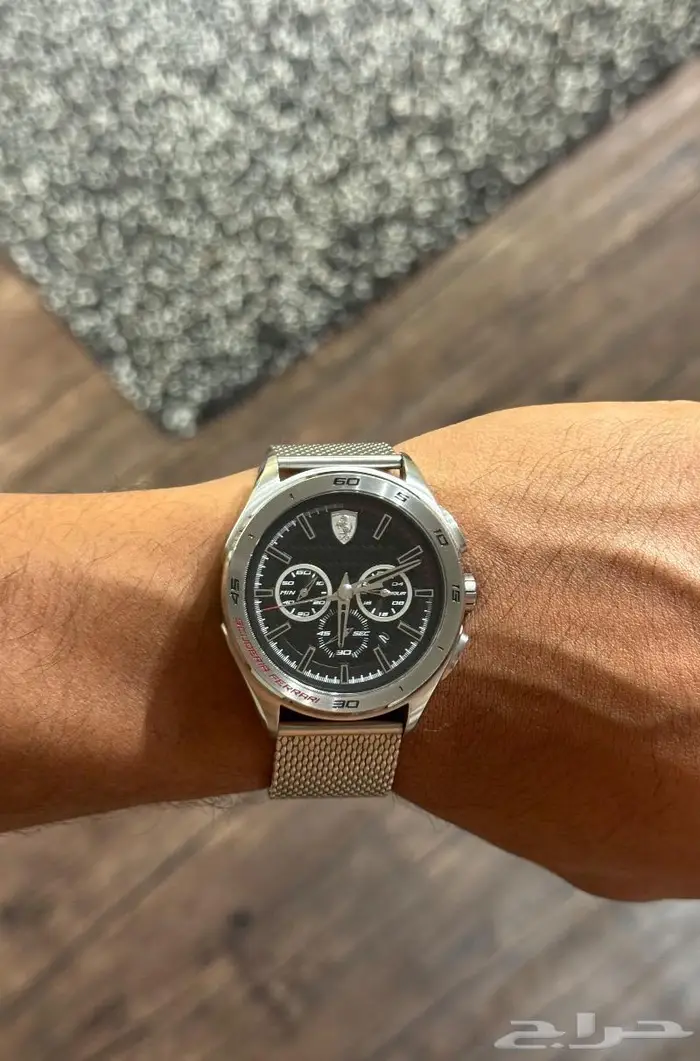 ساعه فيراري اصليه 1