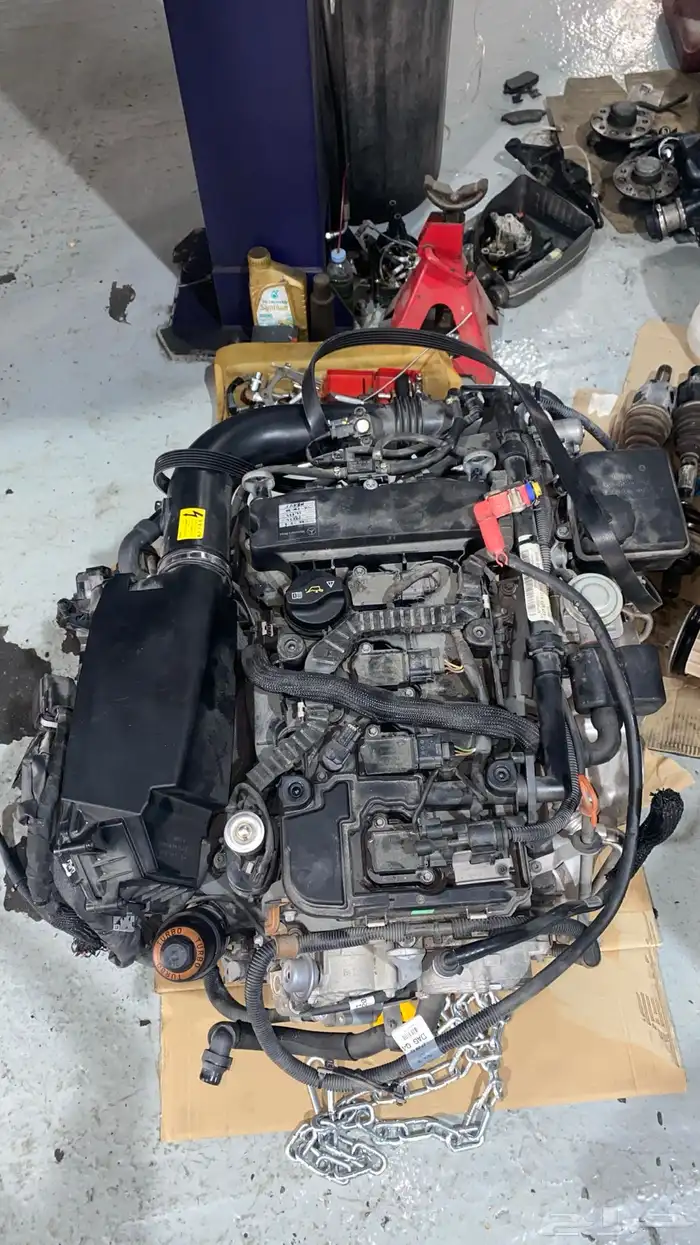 للبيع مكينة مرسيدس C200 من موديل 2010 الى 2014 الكمية محدودة 0