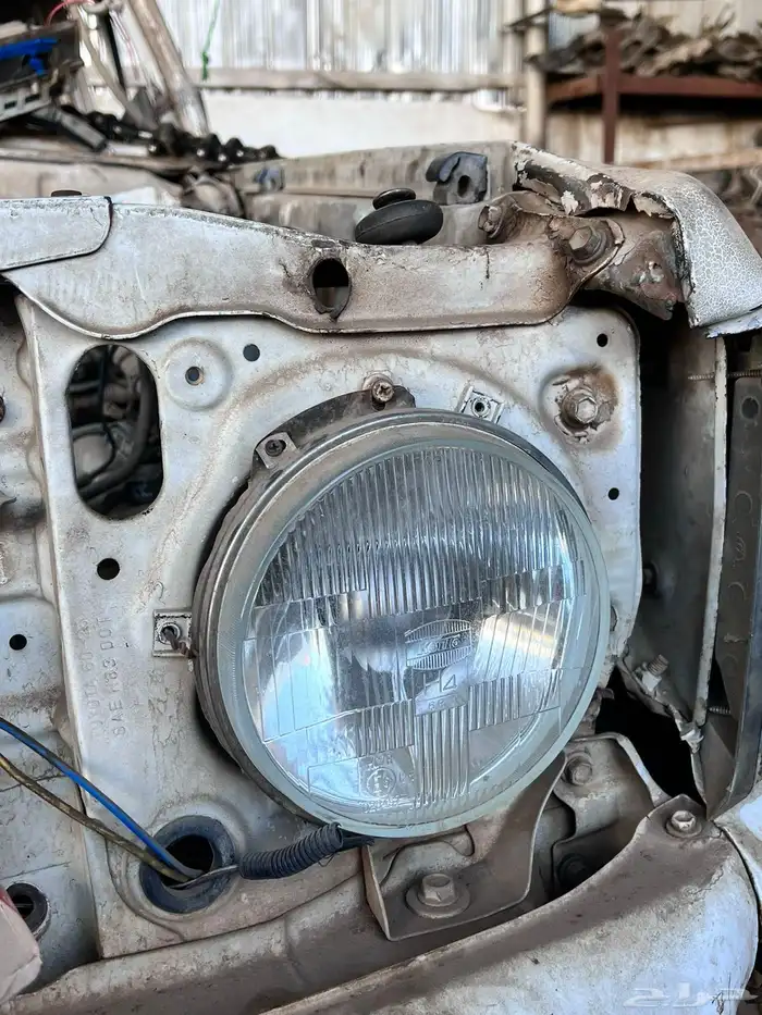 سلام عليكم ياعيال عندي قطع جيب ربع عندي طارة جيب ربع 5