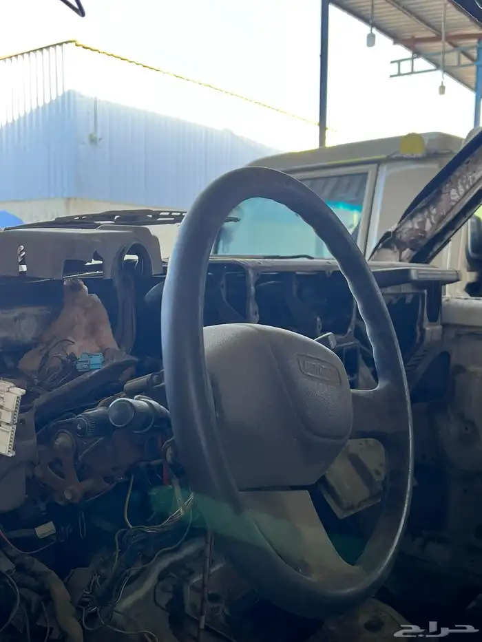 سلام عليكم ياعيال عندي قطع جيب ربع عندي طارة جيب ربع 11