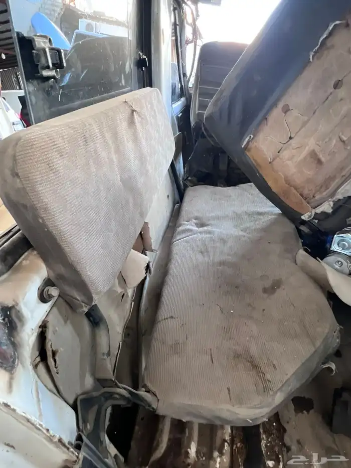 سلام عليكم ياعيال عندي قطع جيب ربع عندي طارة جيب ربع 10