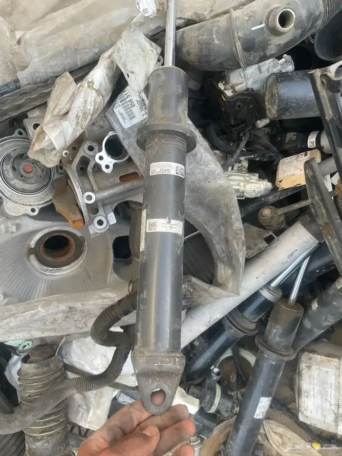 قطع غيار بنتلي بورش اودي 32