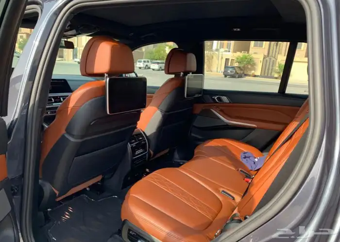 BMW X7 موديل2022 فل كامل ناغي 2