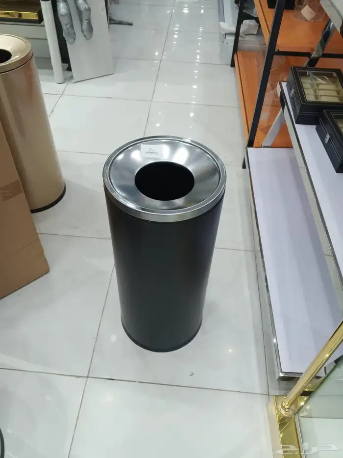 سلة مهملات إستيل دائري مستطيل اسود ذهبي 9