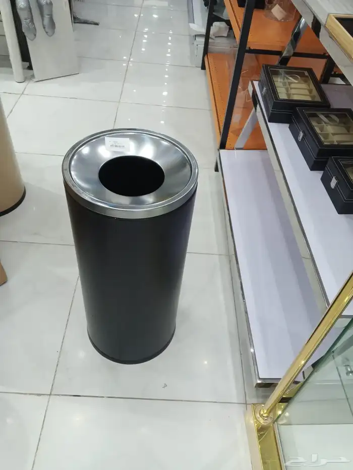 سلة مهملات إستيل دائري مستطيل اسود ذهبي 1