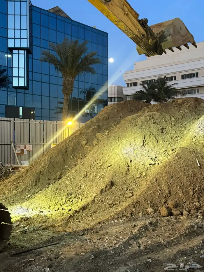 حفر وترحيل وتوريد المواد الأولية 1