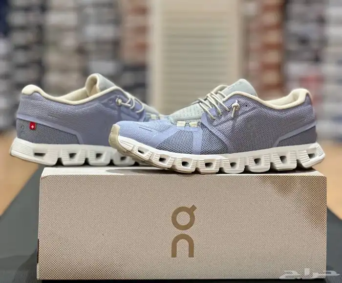 shoes ماركة كلاود اون رانينغ 38