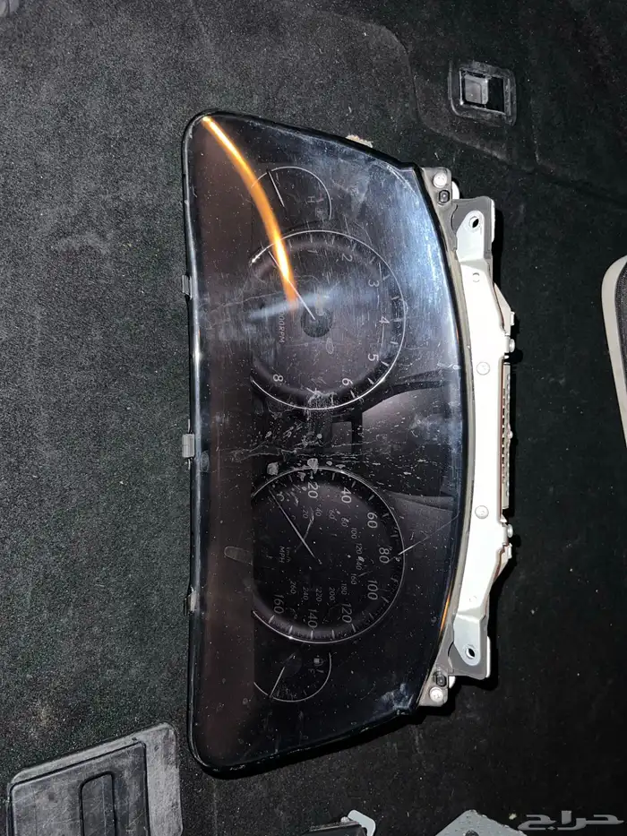 قطع لكزس 460 موديل 2010 4