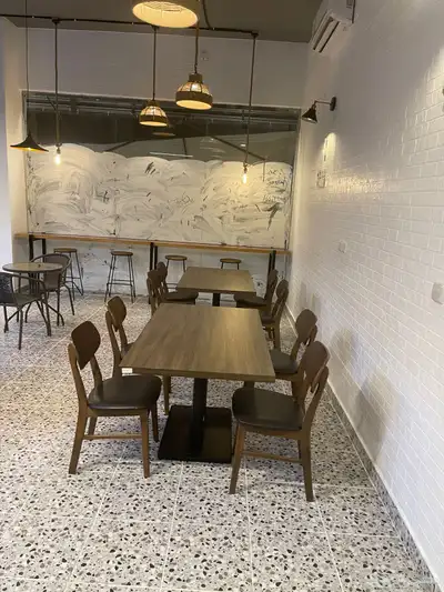 طاولت مطعم للبيع 1