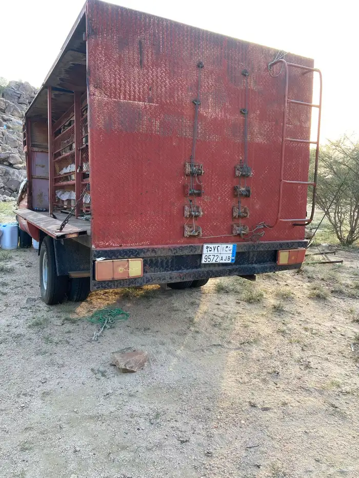 جمس نحل دبلات مديل 82للبيع مع 35 خليه نحل بلدي 2