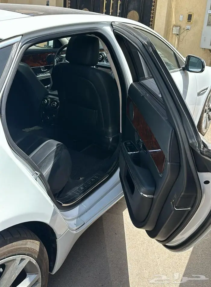 جاكوار XJL للبيع 9
