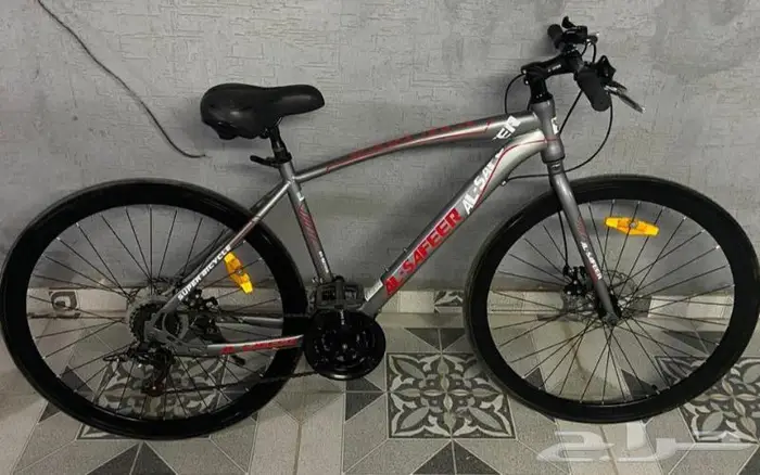 سيكل رياضي تعاشيق هجين مقاس 26 على اعلى سوم 1