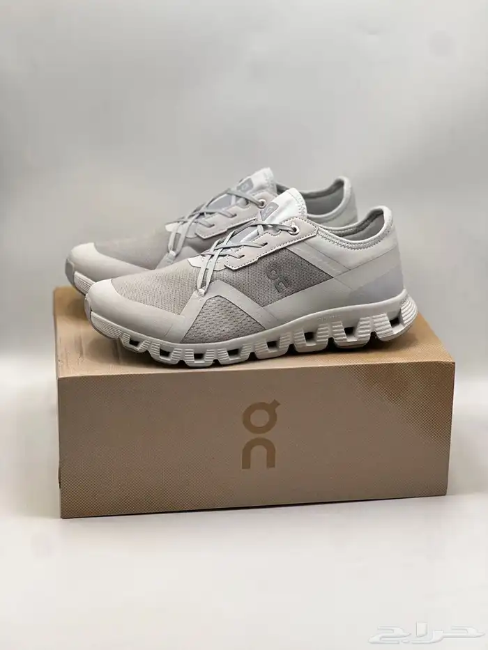 shoes ماركة كلاود اون رانينغ 74