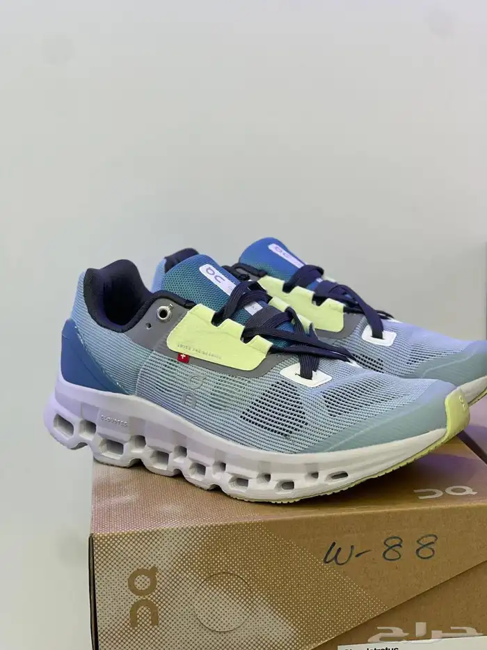 shoes ماركة كلاود اون رانينغ 10