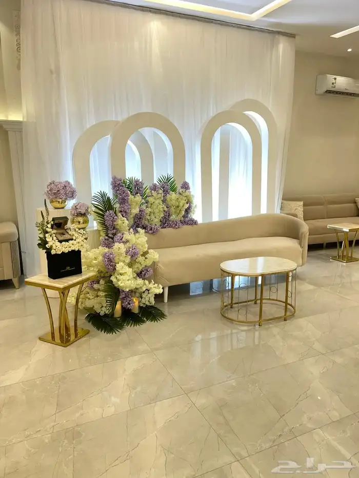 هدايا   استقبال   كوش لدى سكة روز 74