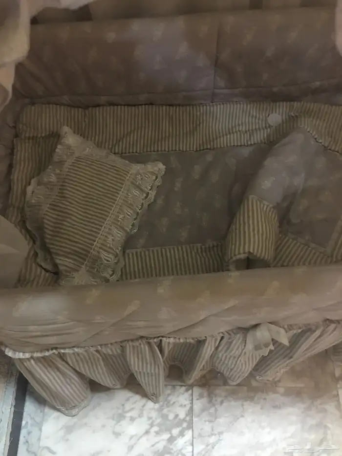 سرير اطفال 1