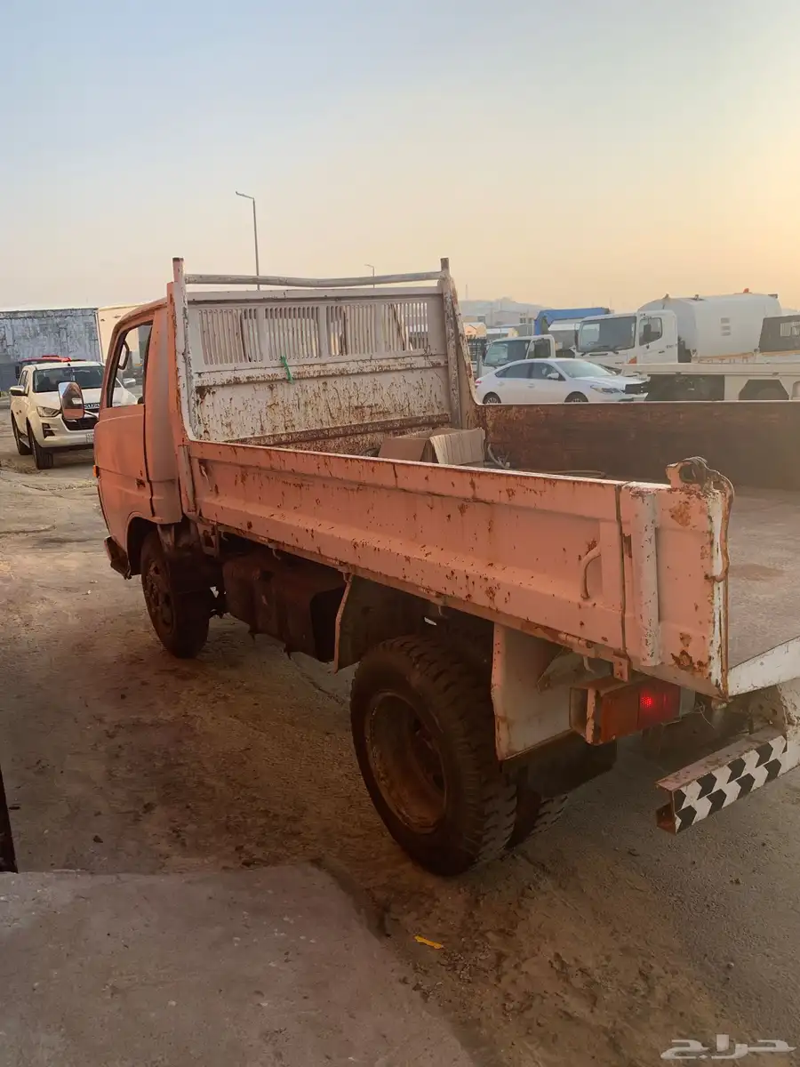 قلاب ديهاتسو 1980 4