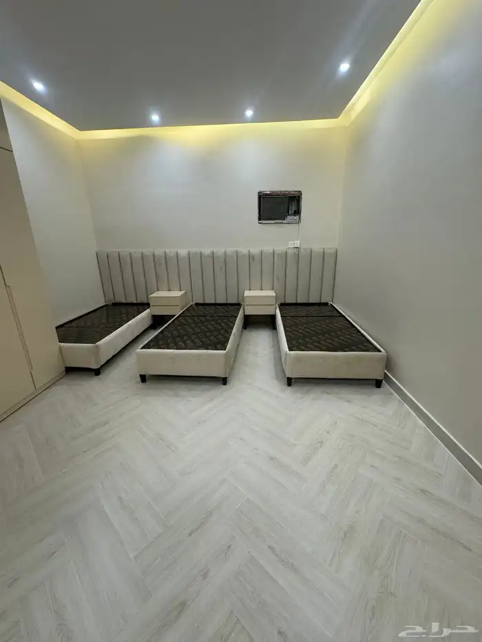 تفصيل حسب الطلب غرف نوم ابواب خشبيه كراسي ديكورات 3