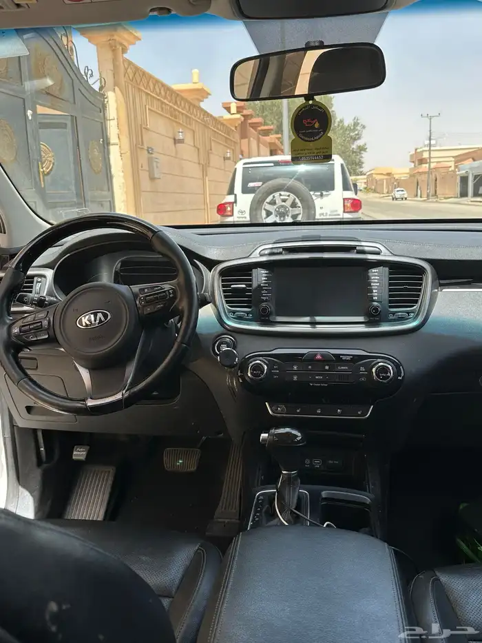 كيا سرنتو ديزل7ركاب 4