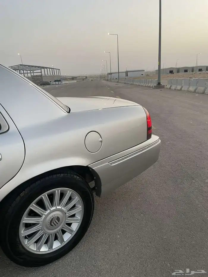 فورد جيراند ماركيز. تم البيع الله يبارك للمشتري 3