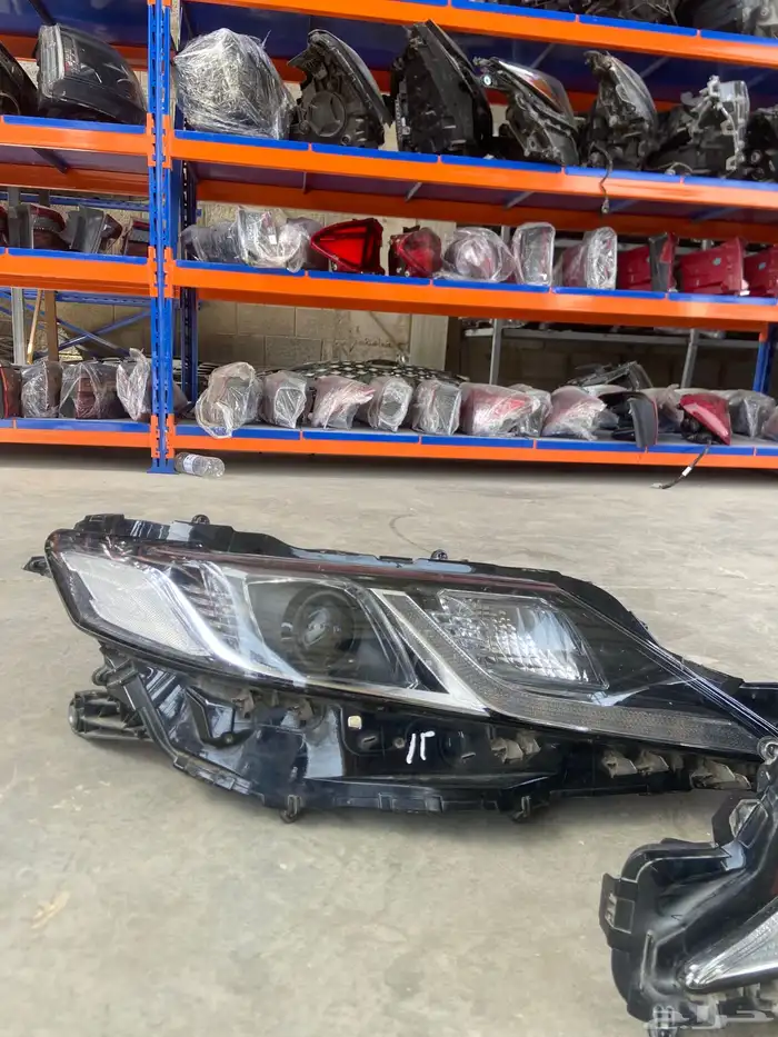 شمعات كامري 2018-2023 2