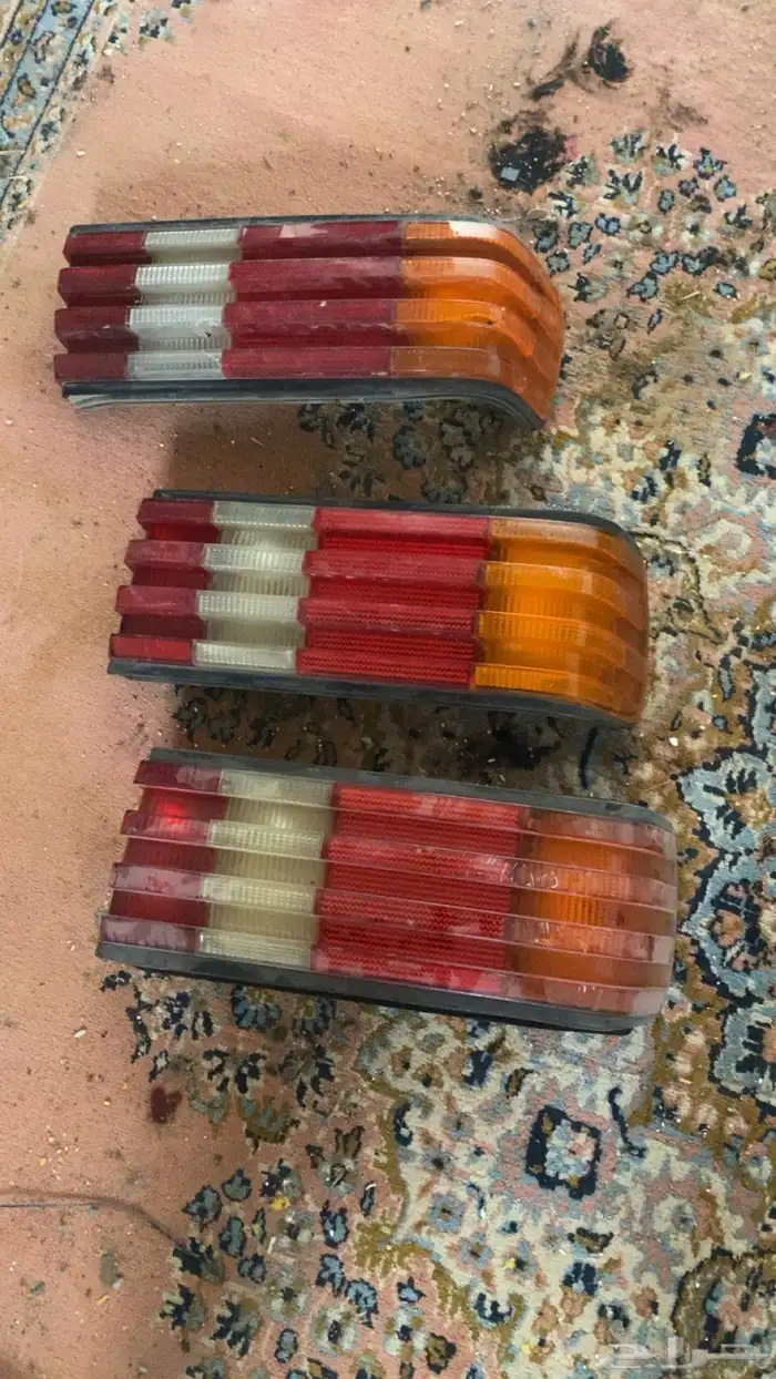 قطع مرسيدس 560 4