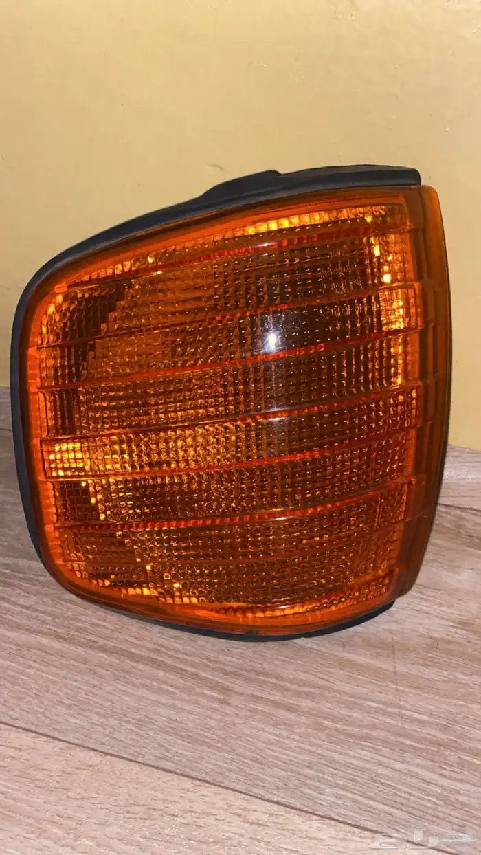 قطع مرسيدس 560 7