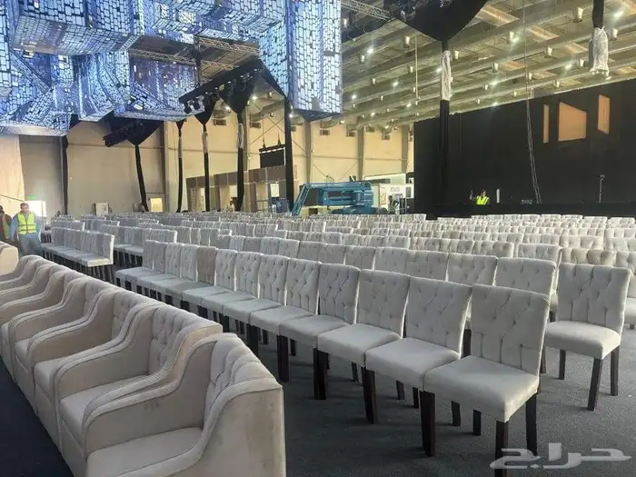 كنب وكراسي وطاولات. للايجار 9