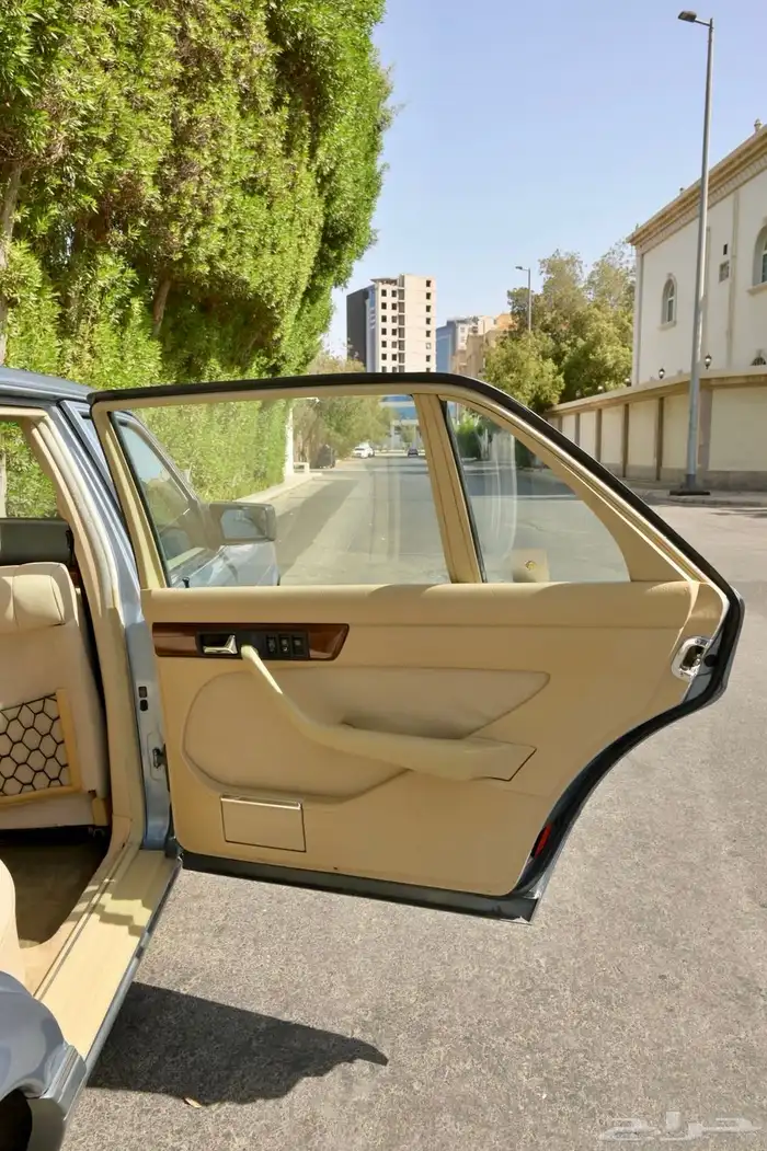 Mercedes Benz 560 SEL 1987 61