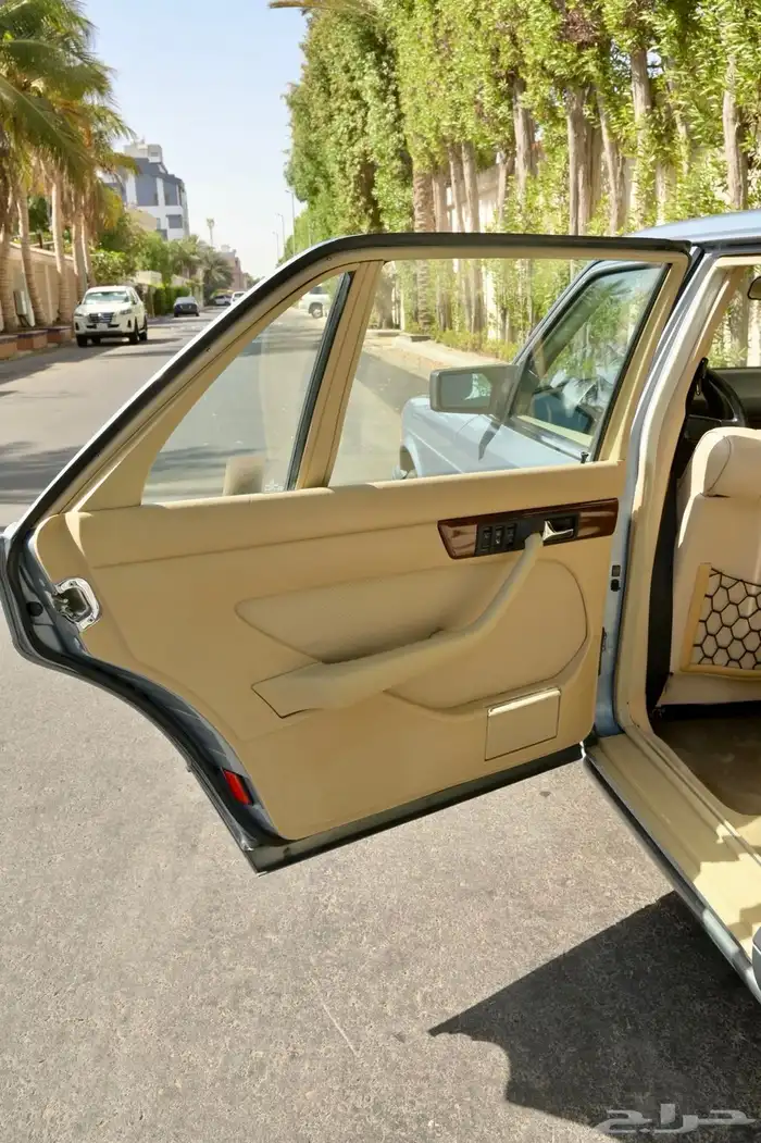 Mercedes Benz 560 SEL 1987 64