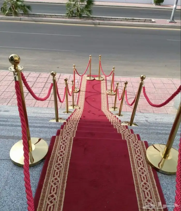 كنب وكراسي وطاولات. للايجار 8