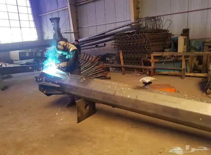 اعمدة وانارة قواعد خرسانيه  كراسي  سله مهملات  اعمدة ديكوري 55