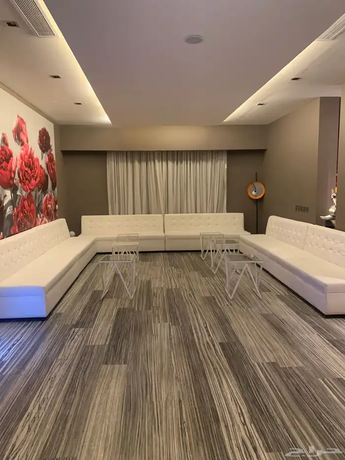 كنب وكراسي وطاولات. للايجار 19