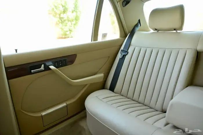 Mercedes Benz 560 SEL 1987 34