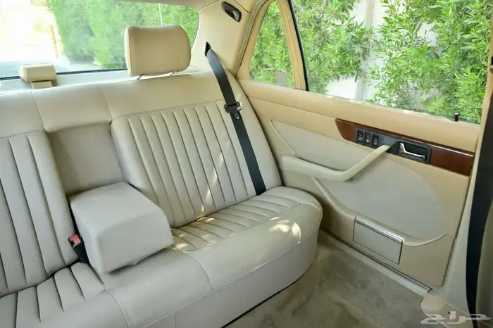 Mercedes Benz 560 SEL 1987 36